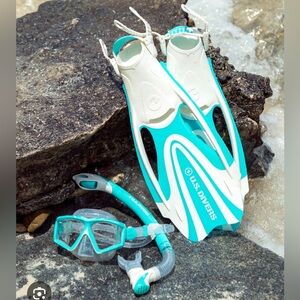 Sideview II Snorkeling Set - Travel Ready Snorkeling Kit